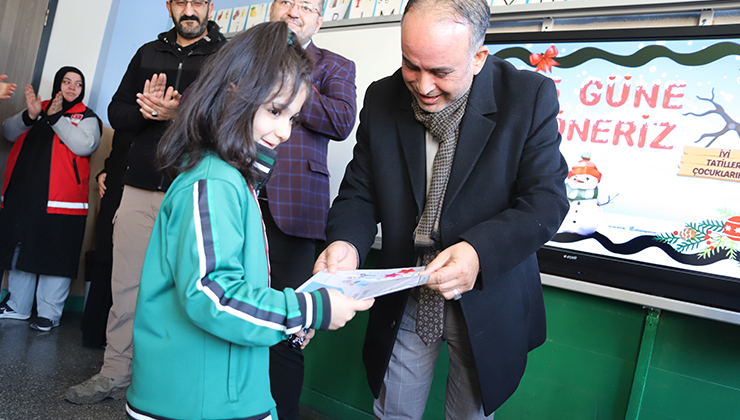 Konya’da gazi kızının karne sevinci