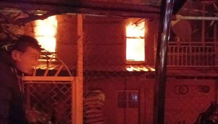 Konya’da korkutan ev yangını