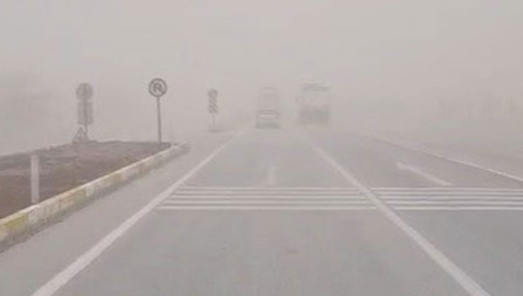 Konya’da süren kum fırtınası yaşamı olumsuz ekliyor