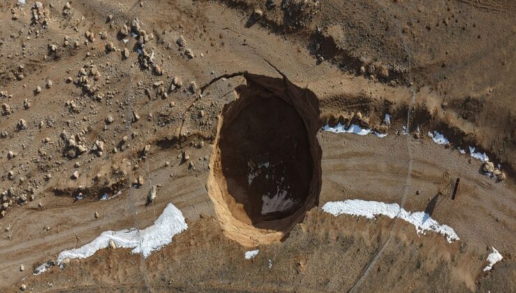 Konya’da yer yine çöktü!