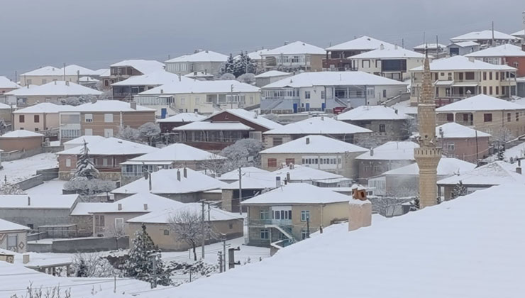 Konya’nın bu ilçesi sabah beyaza uyandı