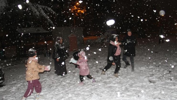 Konya’nın bu ilçesi yine karla beyaza büründü