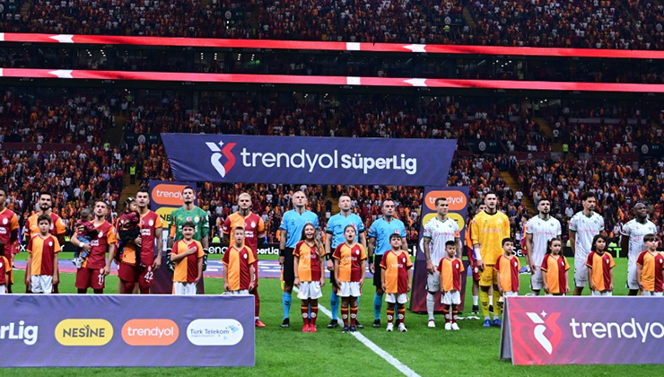 Konyaspor ilk devrede direkleri dövdü