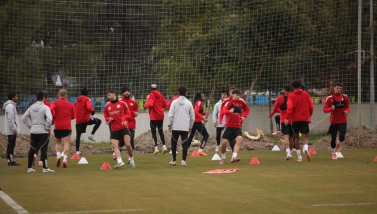 Konyaspor’un da kamp yaptığı Antalya’ya yoğun ilgi