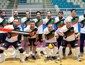 KTÜN personeli Filistin’e destek formasıyla sahadalar