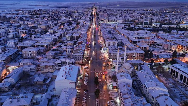 Kulu’da kar yağışı kartpostallık görüntüler oluşturdu