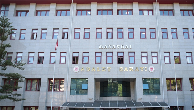 Manavgat Belediyesine yönelik “rüşvet” davası sanıklarının yargılanması sürüyor