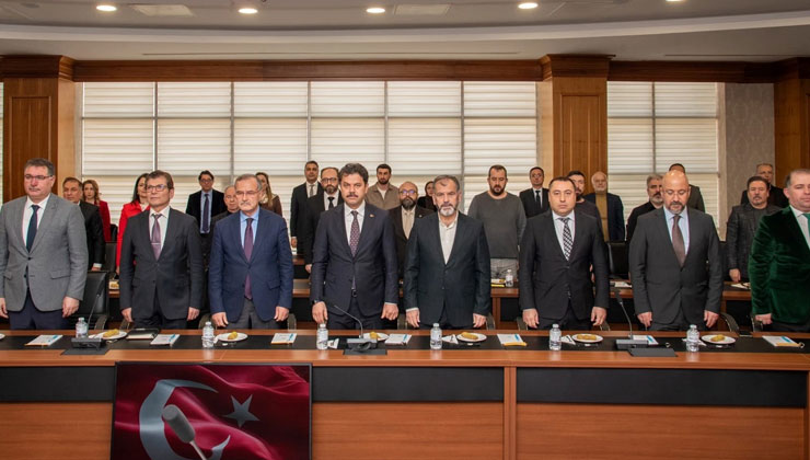 Rektör Yılmaz: 500 bin mezunumuzla çok büyük bir aile olmak istiyoruz