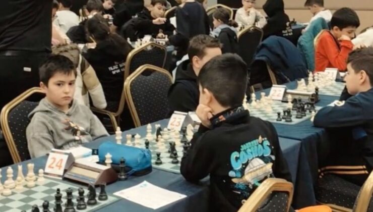 Satrançta hamleler Konya’da yapılıyor