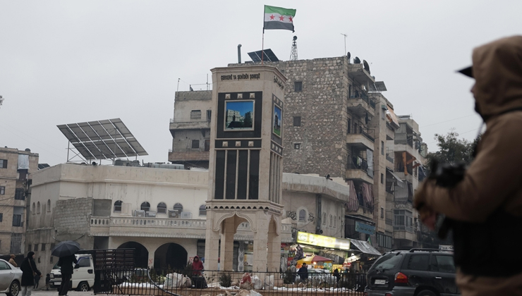 Suriye’de YPG işgalindeki Aynularab ilçesinde açılan insani koridordan sivillerin geçişi başladı