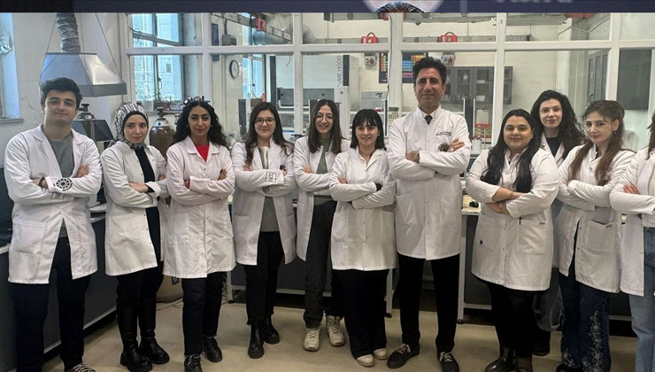 Türk bilim insanları kutuplardaki bazı canlıların dışkı örneklerinden bölgenin kirliliğini belirleyecek