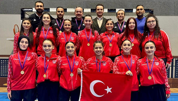 Türkiye Kadın Hokey Milli Takımı şampiyon