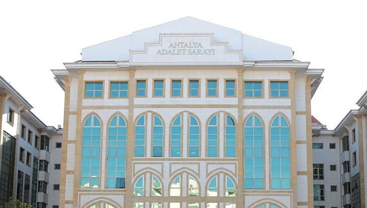 Antalya merkezli yasa dışı bahis soruşturmasında gözaltı sayısı 60’a yükseldi