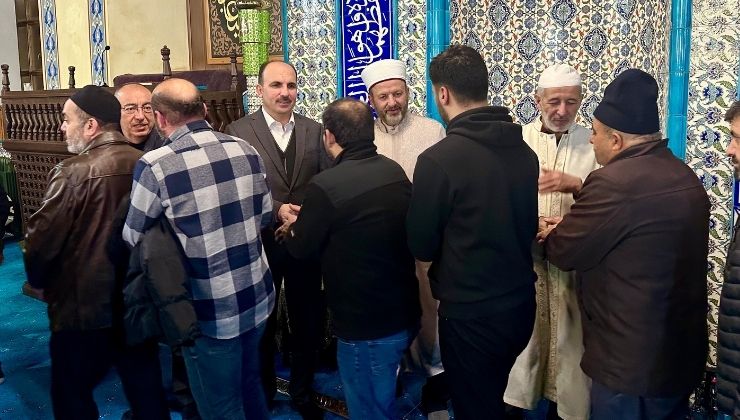 Başkan Altay Konyalıların Berat Kandili bereketine eşlik etti