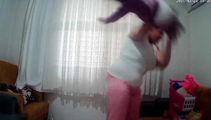 Bebeğine şiddetle suçlanan anne: Bir hata yaptım