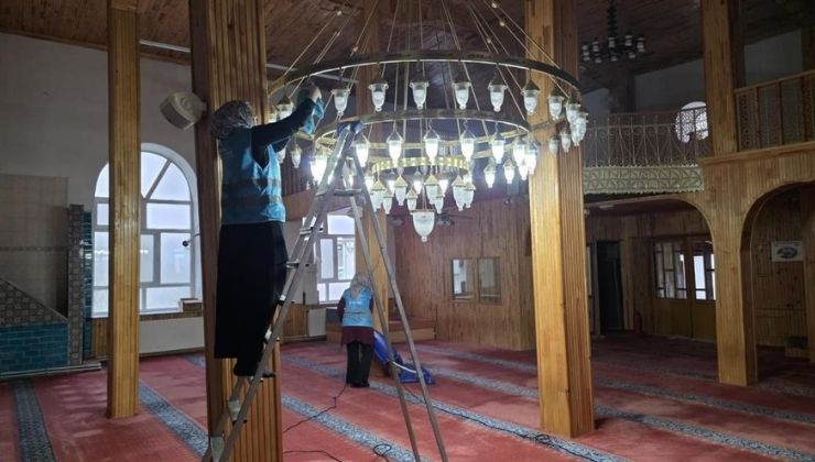 Beyşehir’de camiler Ramazan’a hazır