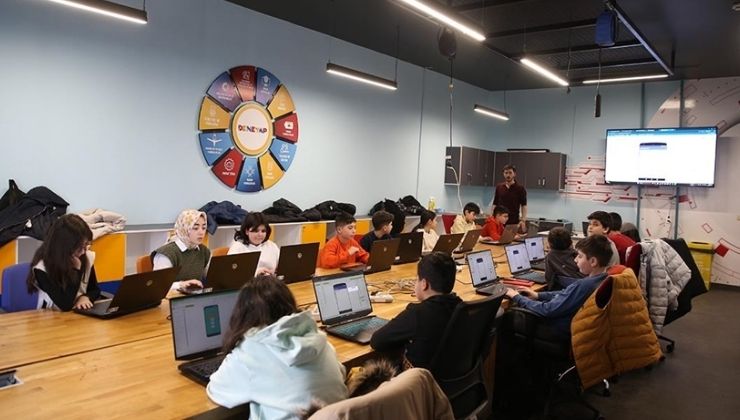 Bilim Erzurum’da çocuklar yarıyıl tatilinde teknolojinin yanında kahve kültürünü öğrendi