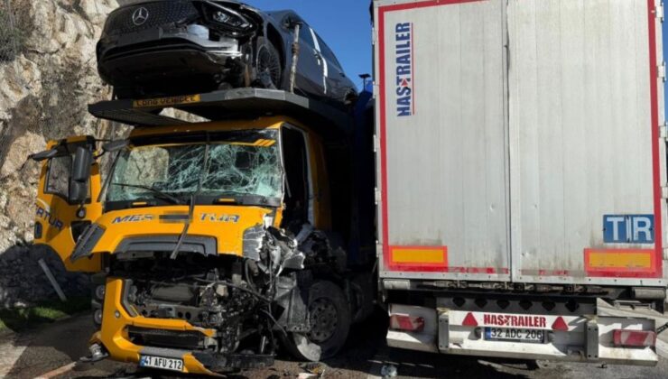 Burdur’da iki tır kafa kafaya çarpıştı: 1’i ağır 2 yaralı