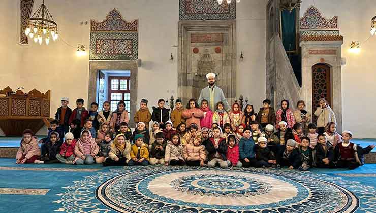 Karapınarlı miniklerden anlamlı ziyaret