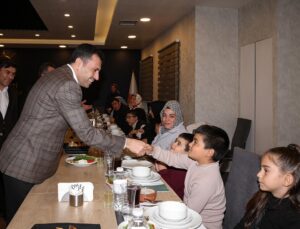 Konya AK Parti özel gönülleri aynı sofrada buluşturdu