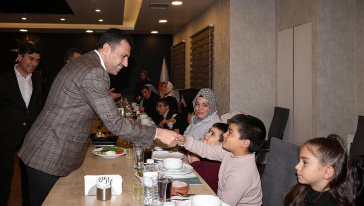 Konya AK Parti özel gönülleri aynı sofrada buluşturdu