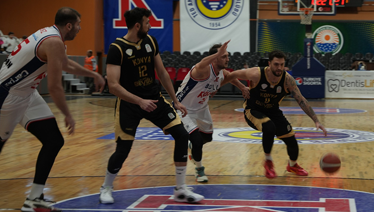 Konya Büyükşehir Belediyespor ağır yaralı!