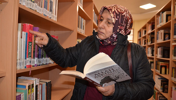 Konya’da 58 yaşındaki kadın, azmiyle örnek oluyor