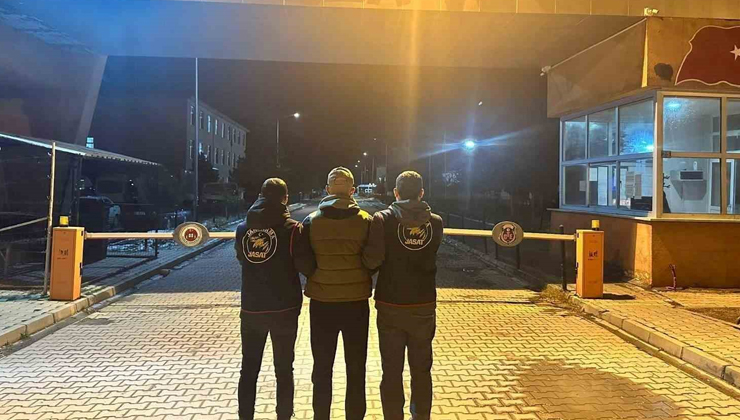 Konya’da aranan şahıslar kıskıvrak yakalandı