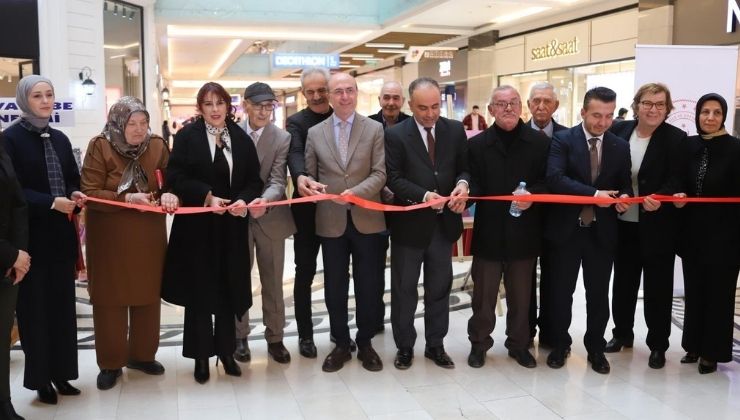 Konya’da huzurevi sakinlerinin el emekleri sergiye dönüştü