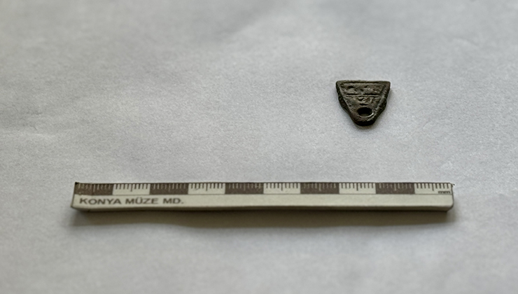 Konya’da kazılarda şaşırtan keşif: Bronz muska