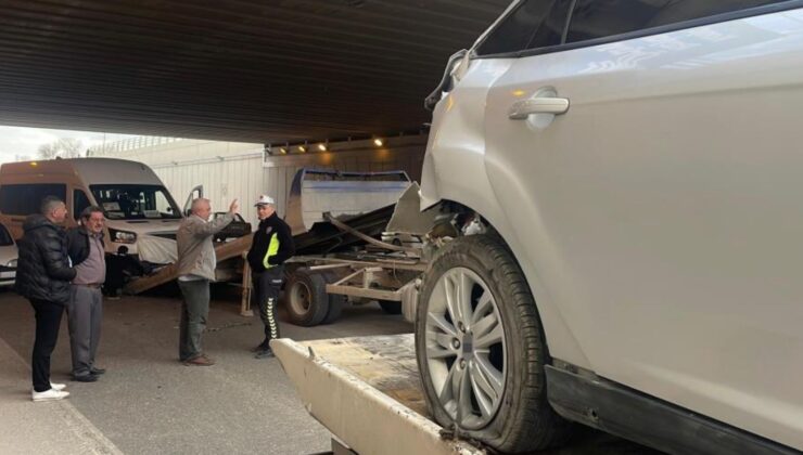 Konya’da otomobil ile servis aracı çarpıştı: 5 yaralı