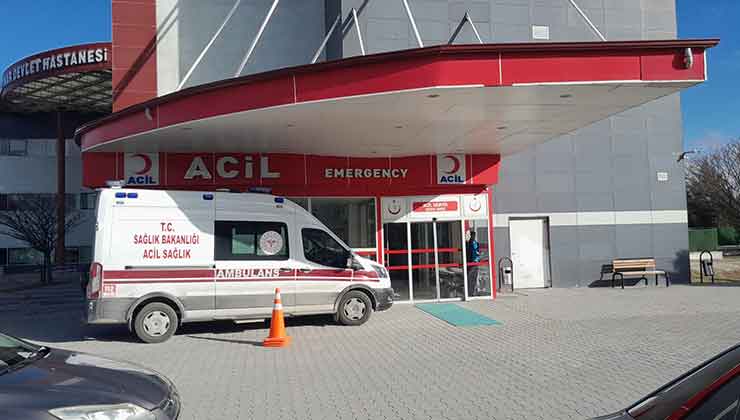 Konya’da otomobil kamyonete çarptı: 1 yaralı