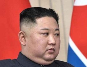 Kuzey Kore lideri yeni roketatar sistemini dünyanın en güçlü saldırı silahı olarak niteledi