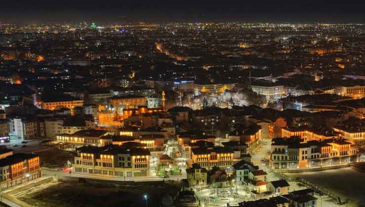 Meram’da tarih, güneşle aydınlanıyor