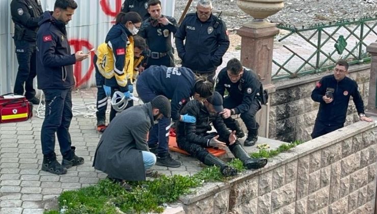 Porsuk Çayı’na düşen şahıs sarkıtılan iple çıkarıldı