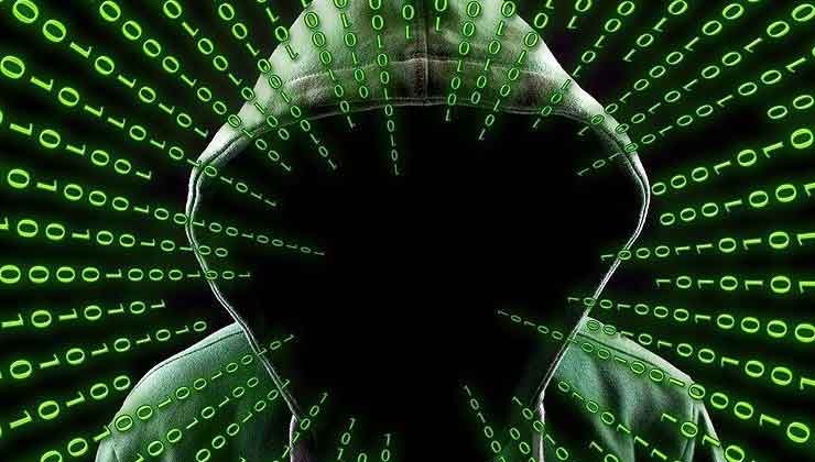 Teknoloji devleri birbirini “veri hırsızlığıyla” suçluyor