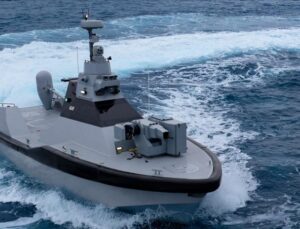 Türkiye’nin ilk silahlı insansız deniz aracı yerli silahıyla göreve başladı