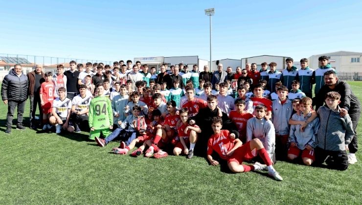 Karatay U16 Futbol Takımı kupasına kavuştu