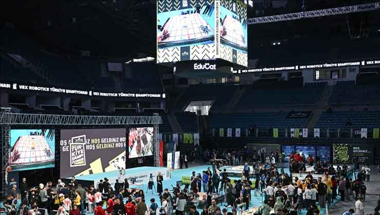 “VEX Robotics Türkiye Şampiyonası” İstanbul’da başladı