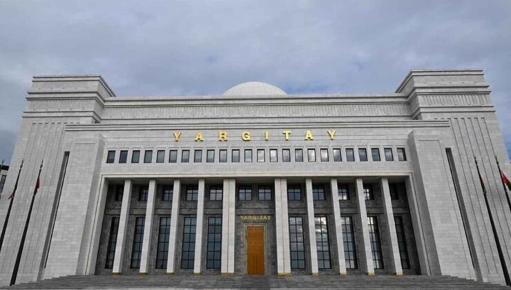 Yargıtay, eski çalışanının fotoğrafını sosyal medyada paylaşan patronun cezasını onadı