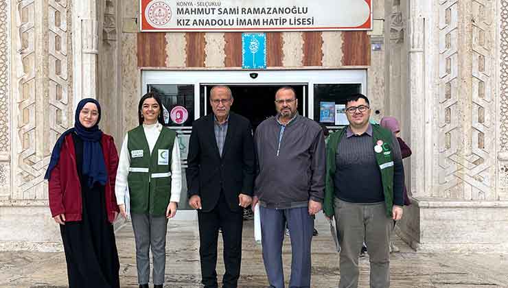 Yeşilay Konya Şubesi’nden lise kulüplerine ziyaret