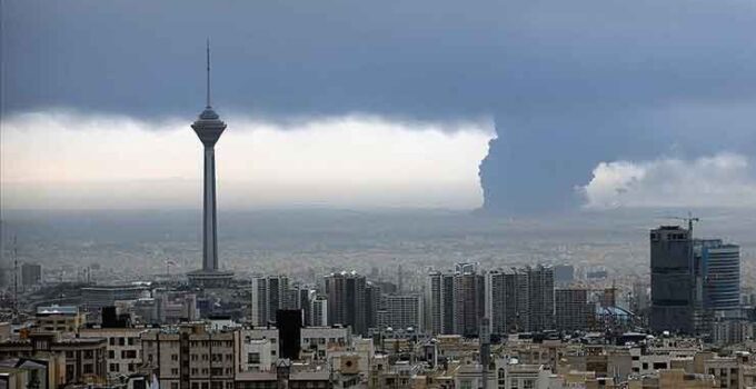 ABD’nin İsrail’in İran’daki petrol depolarına yönelik saldırılarından rahatsızlık duyduğu iddiası