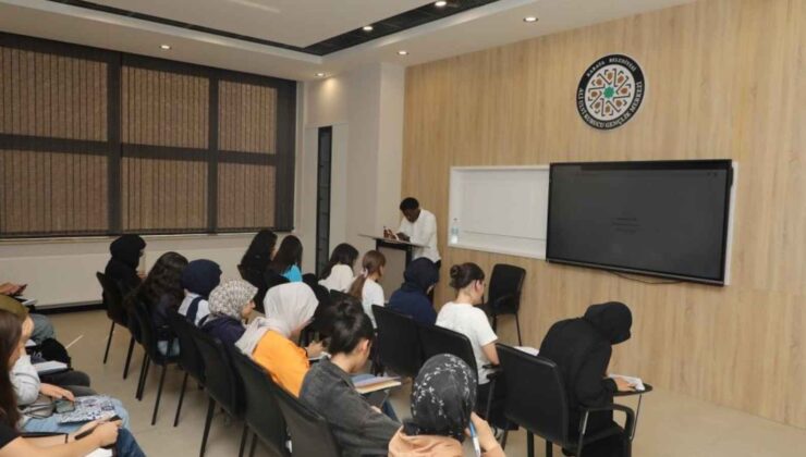 Ali Ulvi Kurucu Gençlik Merkezi’nde bahar dönemi kayıtları başlıyor