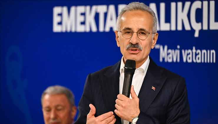 Bakan Uraloğlu: Hürmüz Boğazı’nda 15 Türk sahipli gemi var