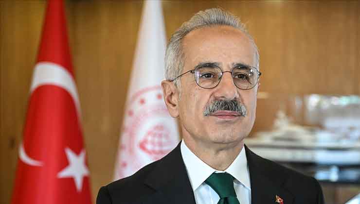 Bakan Uraloğlu, Karadeniz’de saldırıya uğrayan gemiye ilişkin açıklamada bulundu