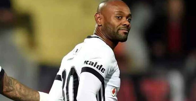 Bir dönem Türkiye’de forma giymişti, 41 yaşında futbolu bıraktı