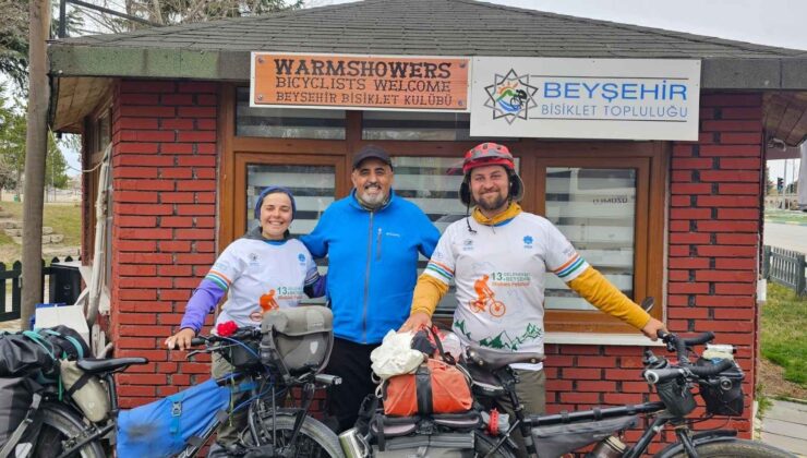 Bisikletleriyle dünya turuna çıkan çift Beyşehir’e ulaştı