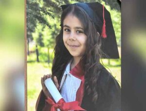 El freni çekilmeyen otomobilin çarptığı Öykü toprağa verildi: Dedeleri bayram hediyesi alacakmış