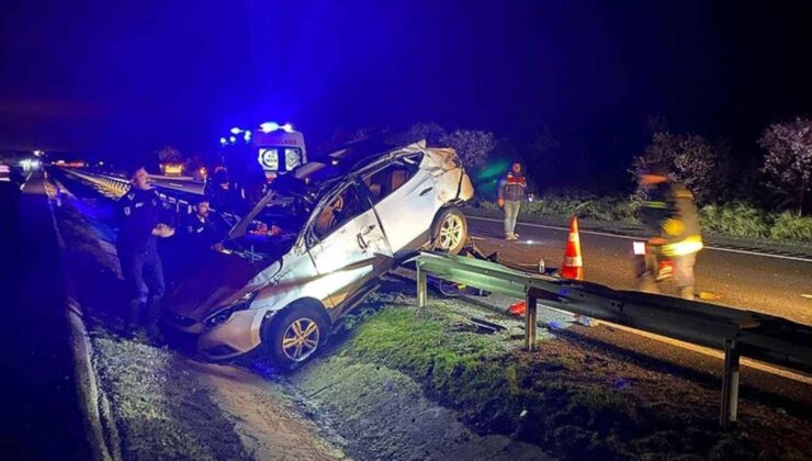 Eskişehir’de otomobilin SUV tipi araçla çarpıştığı kazada 2 kişi öldü, 4 kişi yaralandı