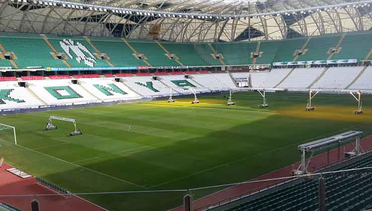 İlhan Palut’tan zemin açıklaması